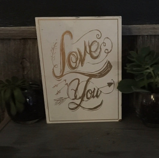 “Love You” Sign